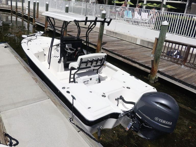 Wellcraft Introduces Two New Center Console Bay Boats | Sport Fishing Mag