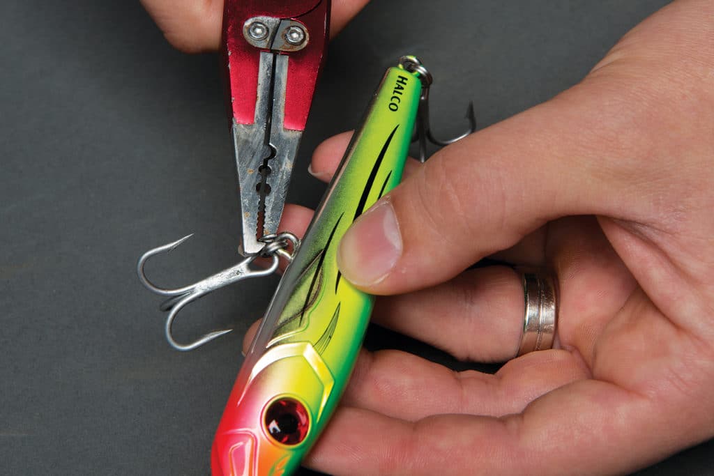 How to Use Double Split Rings to Reduce Losing Fish 