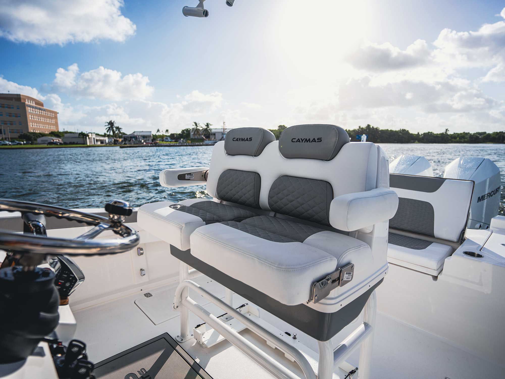 Caymas 291: 2025 Boat Buyers Guide 