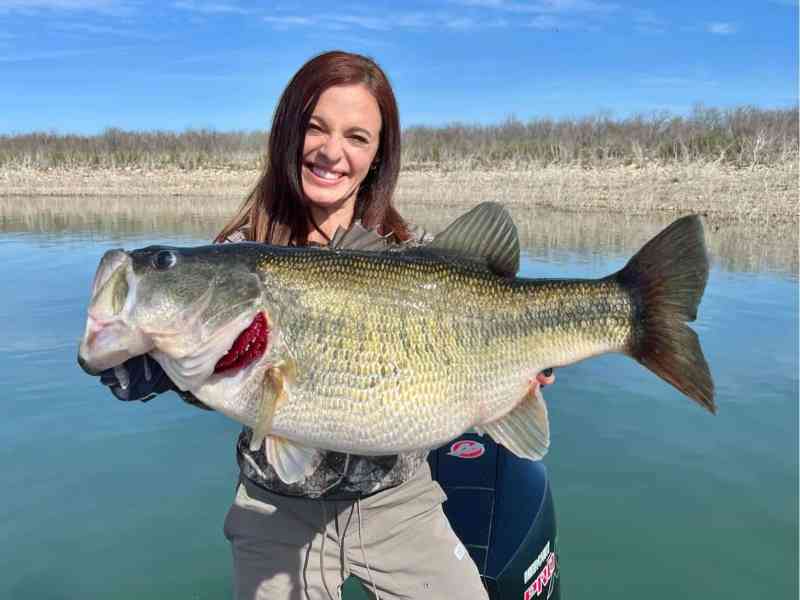 record largemouth lead Lea Anne Powell record largemouth