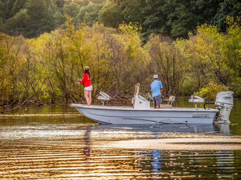 SWS0723-VLP-Carolina-Skiff-19-SWS-6 Carolina Skiff 19 SWS fishing in shallow water