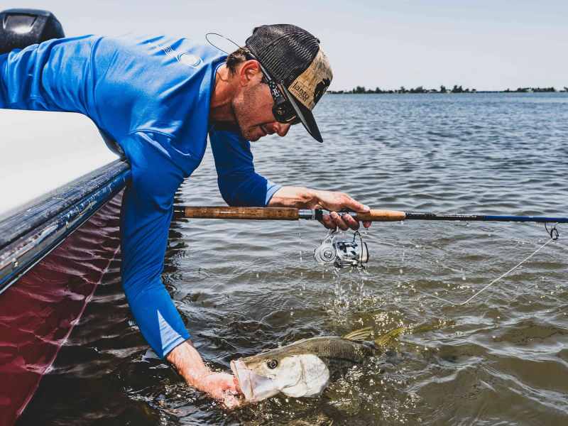 SPF0823-Spinning-reel-opener Snook caught on spinning combo